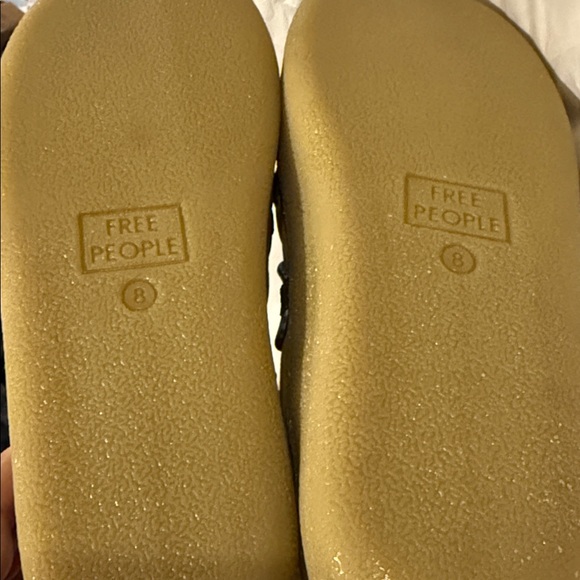 FREE PEOPLE SNOWDROP MICRO MUKLUK BOOTIES with Genuine Shearling NWT sz 8 - Picture 7 of 7